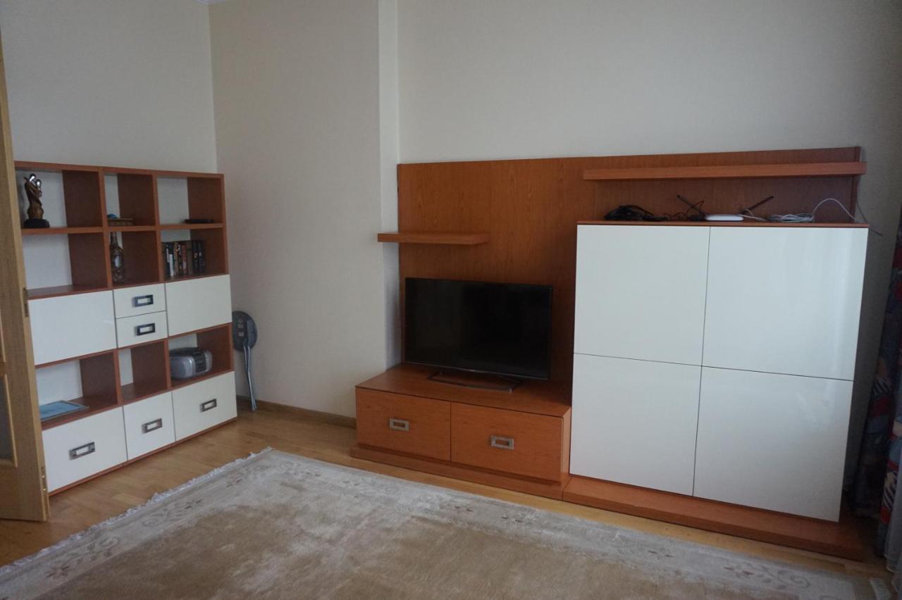 Central Apartment Riepnieku Street Рига Екстериор снимка